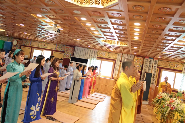 Vesak Ceremony for the Vietnamese at Yonggungsa Temple, Korea