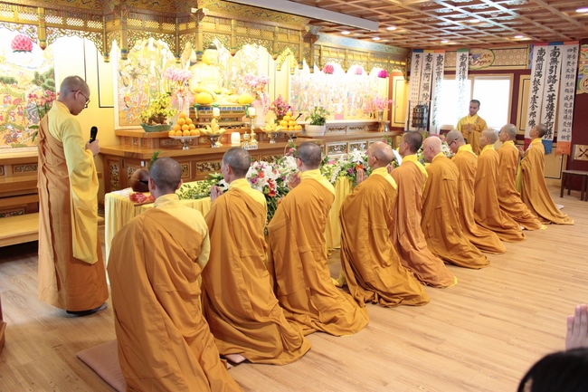 Vesak Ceremony for the Vietnamese at Yonggungsa Temple, Korea