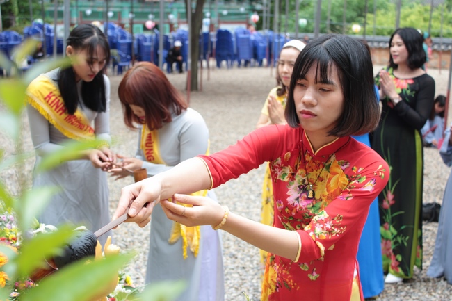 Vesak Ceremony for the Vietnamese at Yonggungsa Temple, Korea