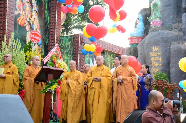 Phật giáo huyện Hóc Môn tổ chức Đại lễ Phật đản PL.2562