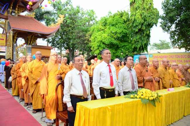 Phật giáo huyện Hóc Môn tổ chức Đại lễ Phật đản PL.2562