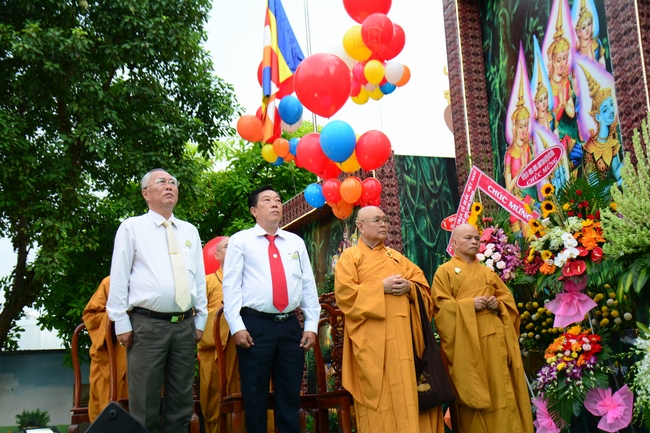 Phật giáo huyện Hóc Môn tổ chức Đại lễ Phật đản PL.2562