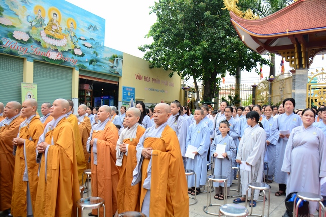 Phật giáo huyện Hóc Môn tổ chức Đại lễ Phật đản PL.2562