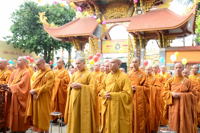 Phật giáo huyện Hóc Môn tổ chức Đại lễ Phật đản PL.2562