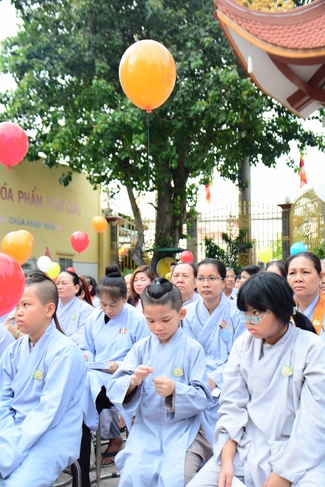 Phật giáo huyện Hóc Môn tổ chức Đại lễ Phật đản PL.2562