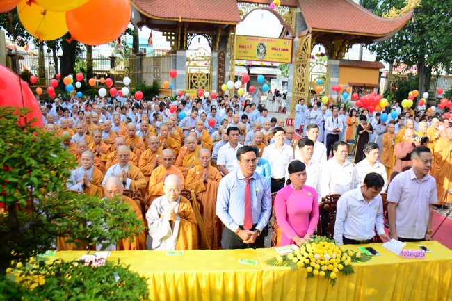 Phật giáo huyện Hóc Môn tổ chức Đại lễ Phật đản PL.2562