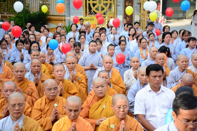 Phật giáo huyện Hóc Môn tổ chức Đại lễ Phật đản PL.2562