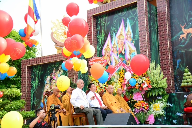 Phật giáo huyện Hóc Môn tổ chức Đại lễ Phật đản PL.2562