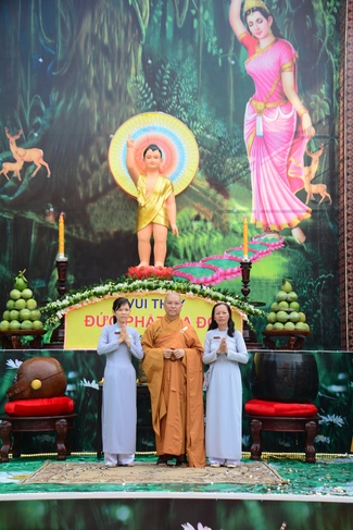 Phật giáo huyện Hóc Môn tổ chức Đại lễ Phật đản PL.2562