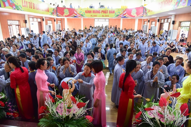 Board of directors of Vietnam’s Buddhist Sangha in Que Vo district held the Buddha's birthday ceremony at Diên Quang pagoda – Bắc Ninh