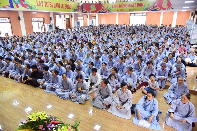 Board of directors of Vietnam’s Buddhist Sangha in Que Vo district held the Buddha's birthday ceremony at Diên Quang pagoda – Bắc Ninh