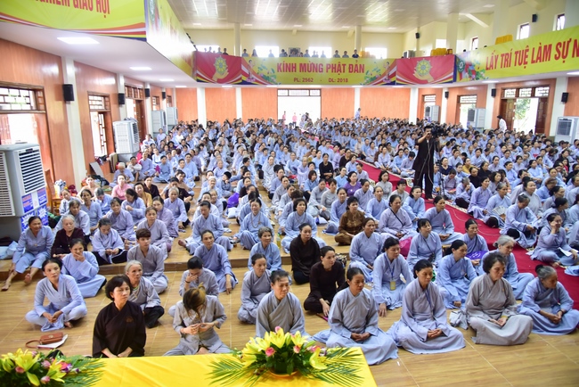 Board of directors of Vietnam’s Buddhist Sangha in Que Vo district held the Buddha's birthday ceremony at Diên Quang pagoda – Bắc Ninh