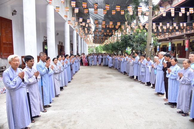 Board of directors of Vietnam’s Buddhist Sangha in Que Vo district held the Buddha's birthday ceremony at Diên Quang pagoda – Bắc Ninh