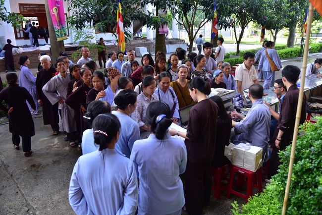 Board of directors of Vietnam’s Buddhist Sangha in Que Vo district held the Buddha's birthday ceremony at Diên Quang pagoda – Bắc Ninh