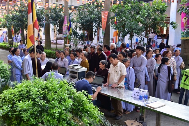 Board of directors of Vietnam’s Buddhist Sangha in Que Vo district held the Buddha's birthday ceremony at Diên Quang pagoda – Bắc Ninh