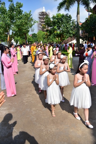 Board of directors of Vietnam’s Buddhist Sangha in Que Vo district held the Buddha's birthday ceremony at Diên Quang pagoda – Bắc Ninh