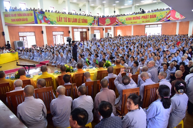 Board of directors of Vietnam’s Buddhist Sangha in Que Vo district held the Buddha's birthday ceremony at Diên Quang pagoda – Bắc Ninh