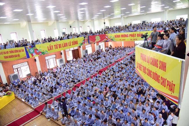 Board of directors of Vietnam’s Buddhist Sangha in Que Vo district held the Buddha's birthday ceremony at Diên Quang pagoda – Bắc Ninh