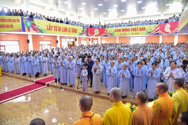 Board of directors of Vietnam’s Buddhist Sangha in Que Vo district held the Buddha's birthday ceremony at Diên Quang pagoda – Bắc Ninh
