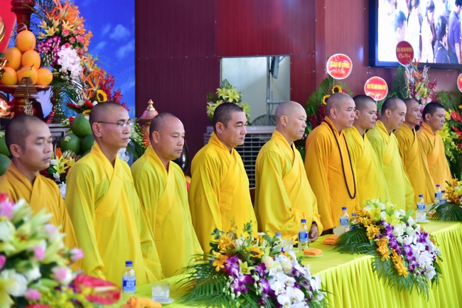 Board of directors of Vietnam’s Buddhist Sangha in Que Vo district held the Buddha's birthday ceremony at Diên Quang pagoda – Bắc Ninh