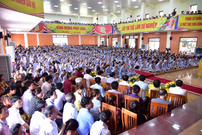 Board of directors of Vietnam’s Buddhist Sangha in Que Vo district held the Buddha's birthday ceremony at Diên Quang pagoda – Bắc Ninh