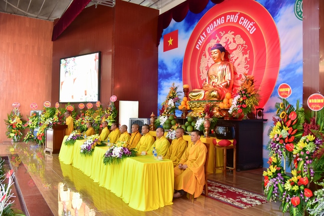 Board of directors of Vietnam’s Buddhist Sangha in Que Vo district held the Buddha's birthday ceremony at Diên Quang pagoda – Bắc Ninh