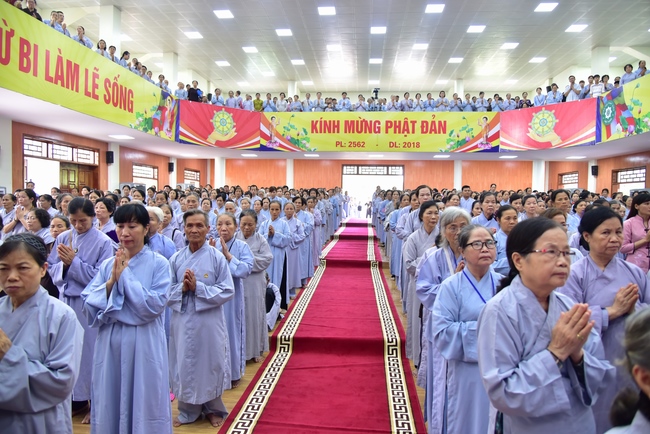 Board of directors of Vietnam’s Buddhist Sangha in Que Vo district held the Buddha's birthday ceremony at Diên Quang pagoda – Bắc Ninh