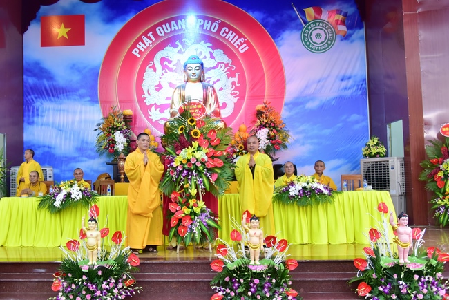 Board of directors of Vietnam’s Buddhist Sangha in Que Vo district held the Buddha's birthday ceremony at Diên Quang pagoda – Bắc Ninh