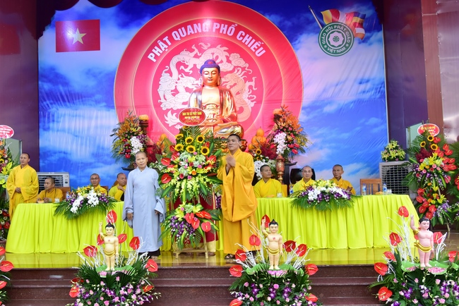 Board of directors of Vietnam’s Buddhist Sangha in Que Vo district held the Buddha's birthday ceremony at Diên Quang pagoda – Bắc Ninh