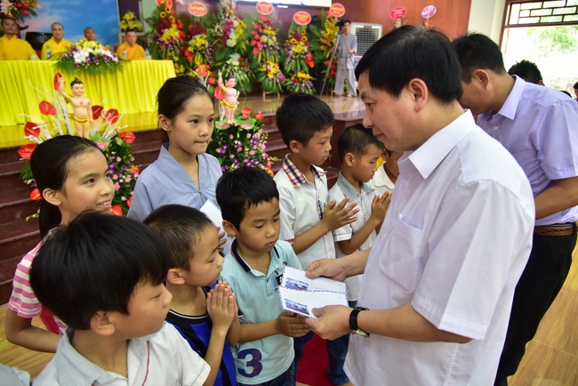 Board of directors of Vietnam’s Buddhist Sangha in Que Vo district held the Buddha's birthday ceremony at Diên Quang pagoda – Bắc Ninh