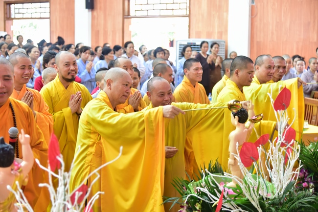 Board of directors of Vietnam’s Buddhist Sangha in Que Vo district held the Buddha's birthday ceremony at Diên Quang pagoda – Bắc Ninh