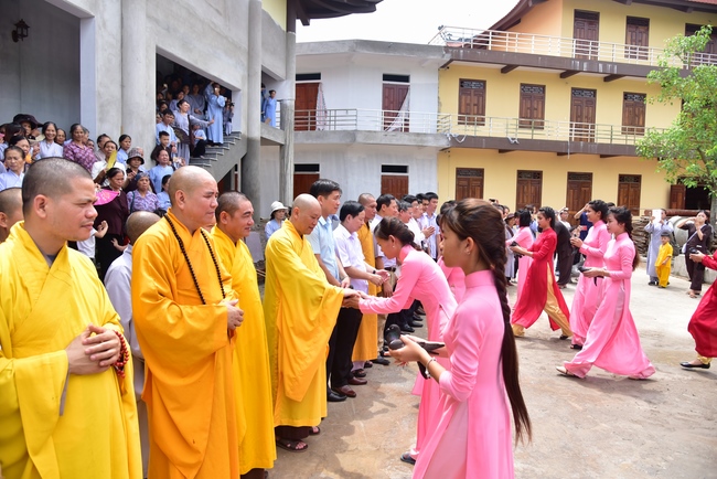 Board of directors of Vietnam’s Buddhist Sangha in Que Vo district held the Buddha's birthday ceremony at Diên Quang pagoda – Bắc Ninh