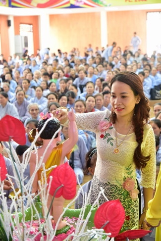 Board of directors of Vietnam’s Buddhist Sangha in Que Vo district held the Buddha's birthday ceremony at Diên Quang pagoda – Bắc Ninh