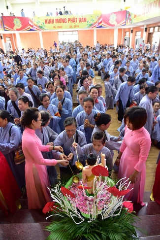 Board of directors of Vietnam’s Buddhist Sangha in Que Vo district held the Buddha's birthday ceremony at Diên Quang pagoda – Bắc Ninh