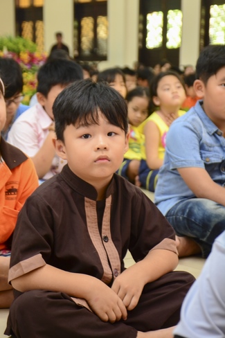 Lễ Phật đản dành cho các bé thiếu nhi