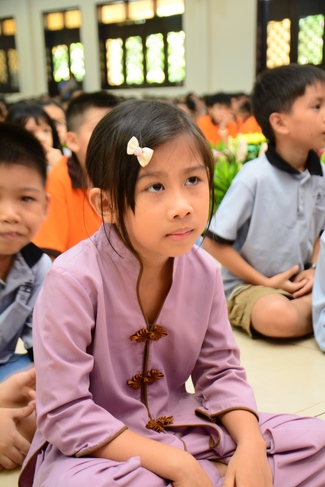 Lễ Phật đản dành cho các bé thiếu nhi