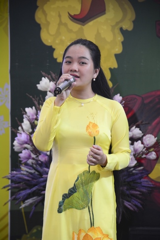 Lễ Phật đản dành cho các bé thiếu nhi