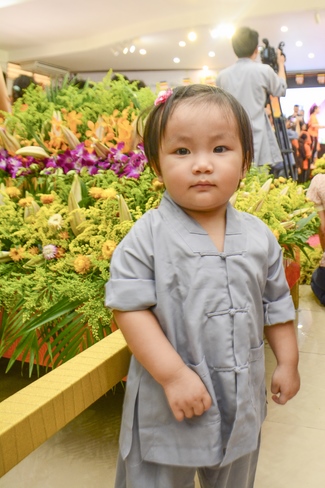 Lễ Phật đản dành cho các bé thiếu nhi