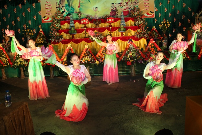 BTS GHPGVN TP. Hạ Long tổ chức Đại lễ Phật Đản PL.2562 - DL. 2018