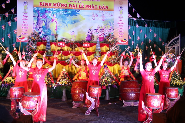 BTS GHPGVN TP. Hạ Long tổ chức Đại lễ Phật Đản PL.2562 - DL. 2018