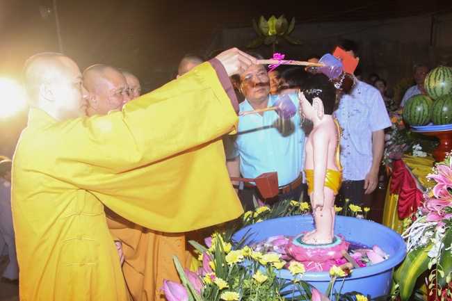 BTS GHPGVN TP. Hạ Long tổ chức Đại lễ Phật Đản PL.2562 - DL. 2018