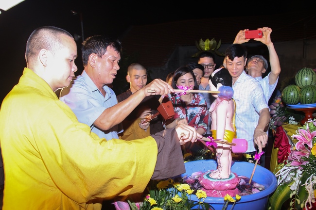 BTS GHPGVN TP. Hạ Long tổ chức Đại lễ Phật Đản PL.2562 - DL. 2018