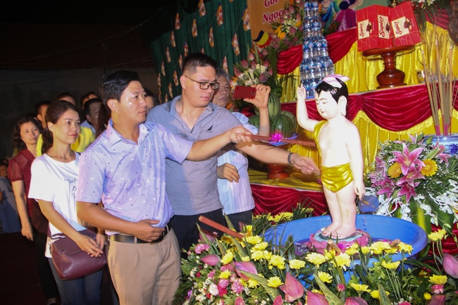 BTS GHPGVN TP. Hạ Long tổ chức Đại lễ Phật Đản PL.2562 - DL. 2018