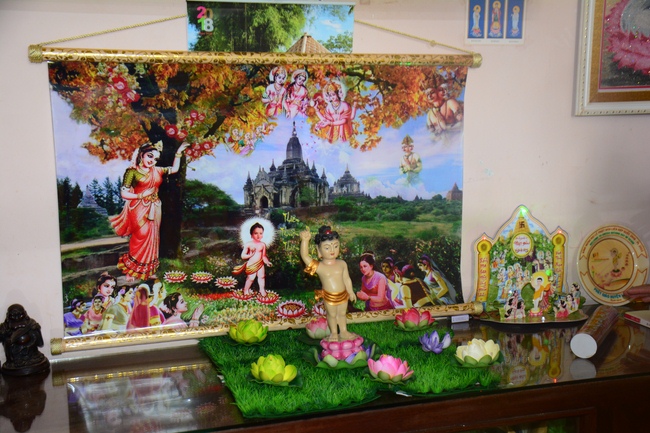 Giving Commendation Paper to those who made Lumbini Garden at Home