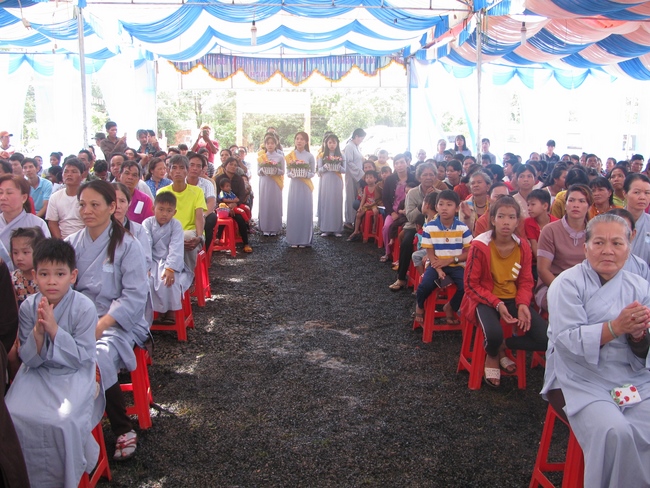 The great ceremony of the Buddha’s birthday at Dang Phap pagoda in Binh Phuoc province