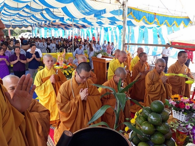 The great ceremony of the Buddha’s birthday at Dang Phap pagoda in Binh Phuoc province