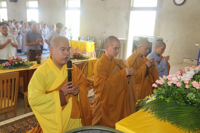 The Buddha’s birthday celebration at Dong Cao pagoda in Thanh Hoa province
