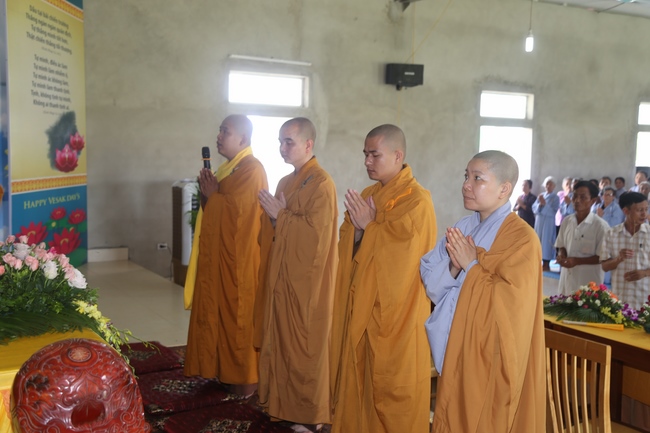 The Buddha’s birthday celebration at Dong Cao pagoda in Thanh Hoa province