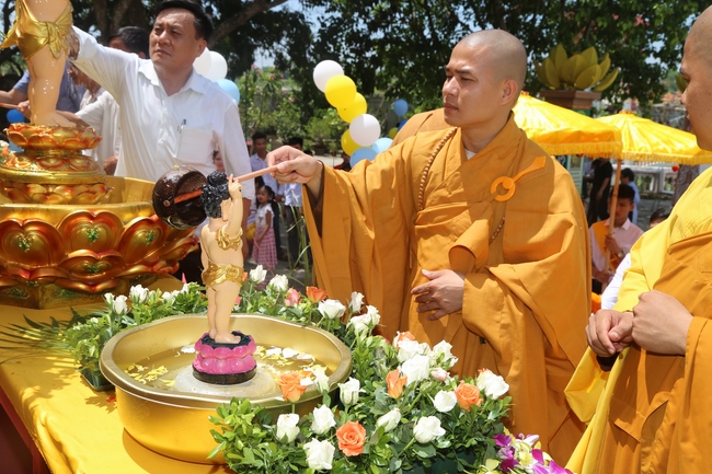 The Buddha’s birthday celebration at Dong Cao pagoda in Thanh Hoa province