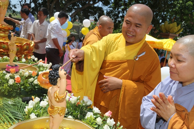 The Buddha’s birthday celebration at Dong Cao pagoda in Thanh Hoa province